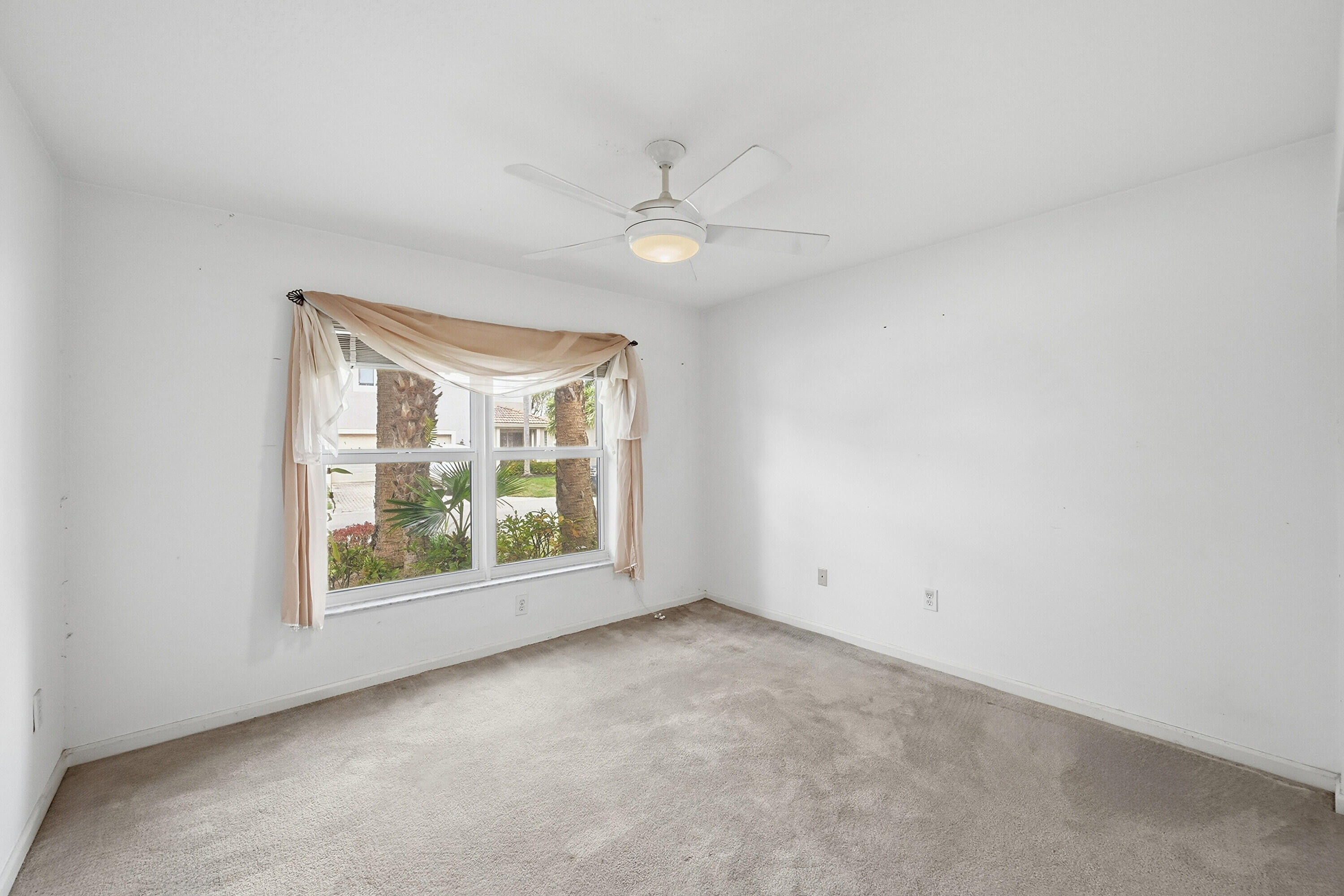 WYNDHAM LAKES NORTH - Residential