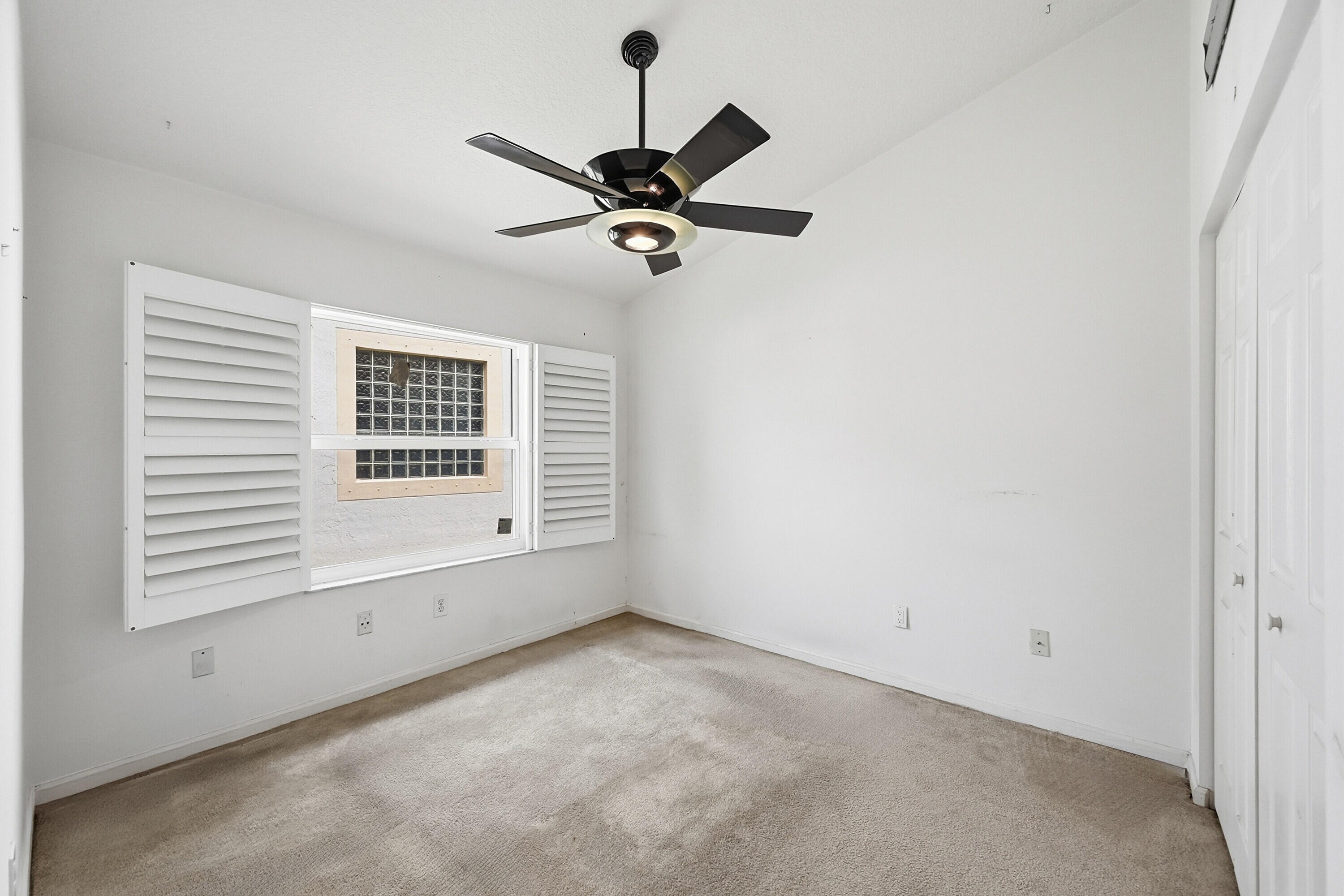 WYNDHAM LAKES NORTH - Residential