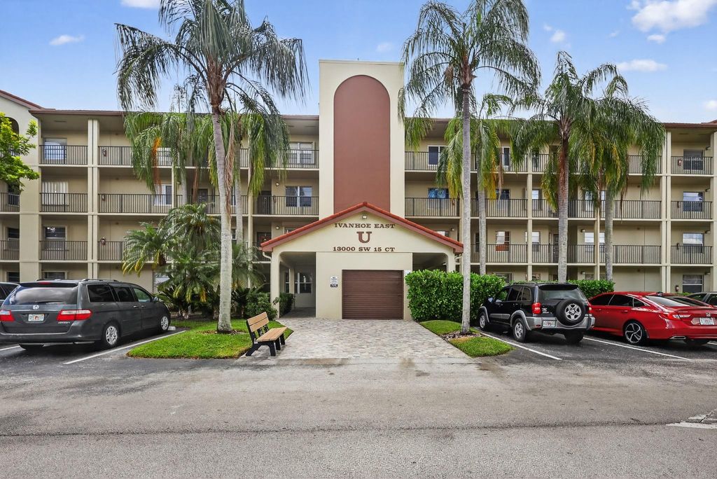 Photo of 13000 SW 15th Ct #314U, Pembroke Pines, FL 33027 (MLS # F10532144)