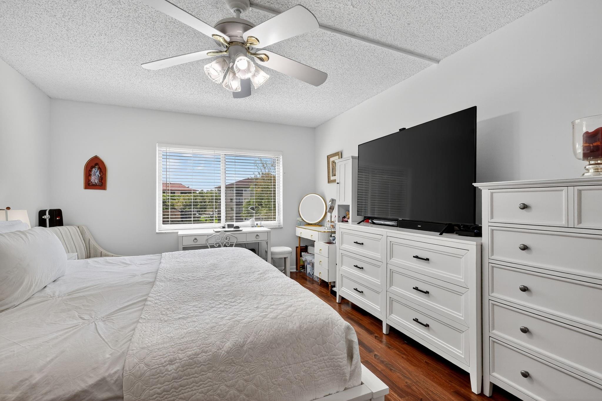 IVANHOE - Residential