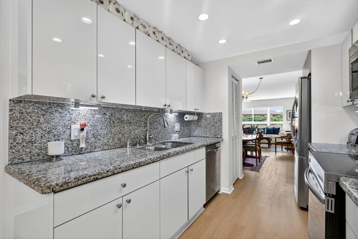 IVANHOE - Residential