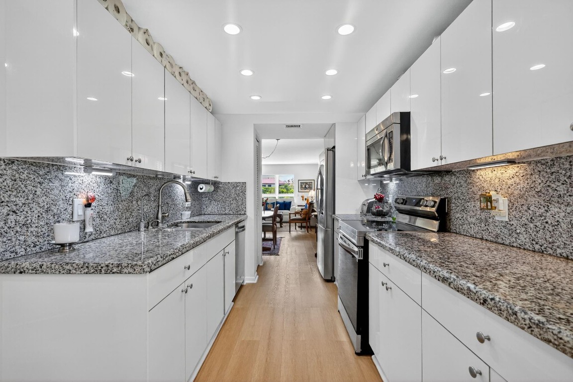 IVANHOE - Residential