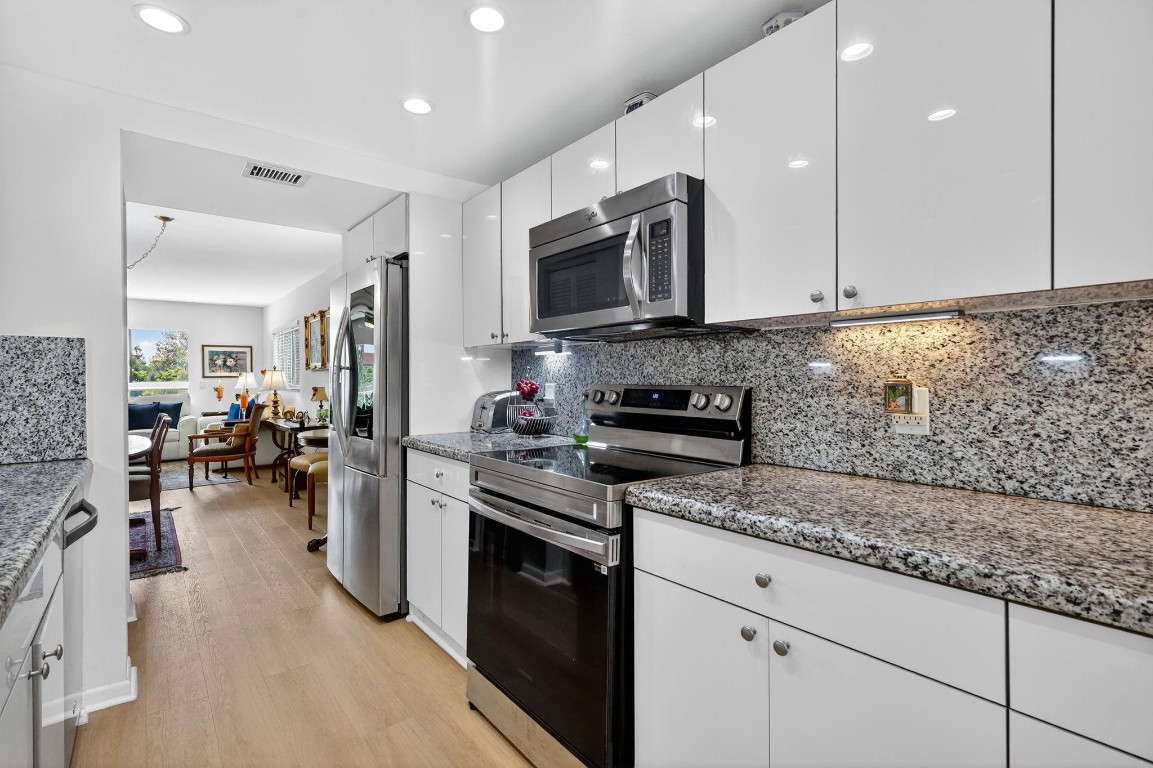 IVANHOE - Residential