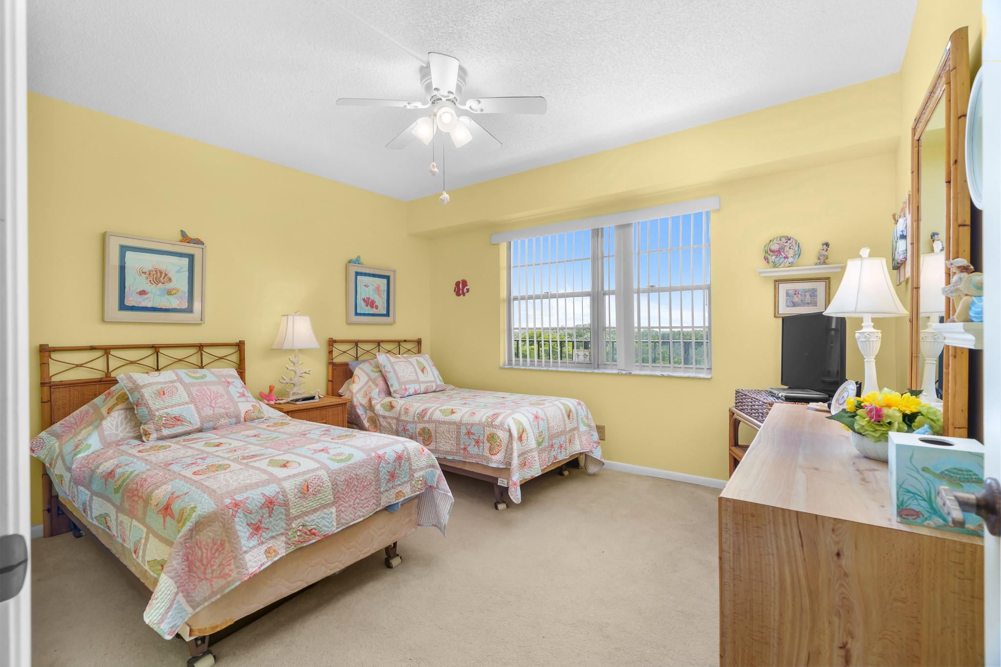 Rolling Hills Golf & Tenn - Residential