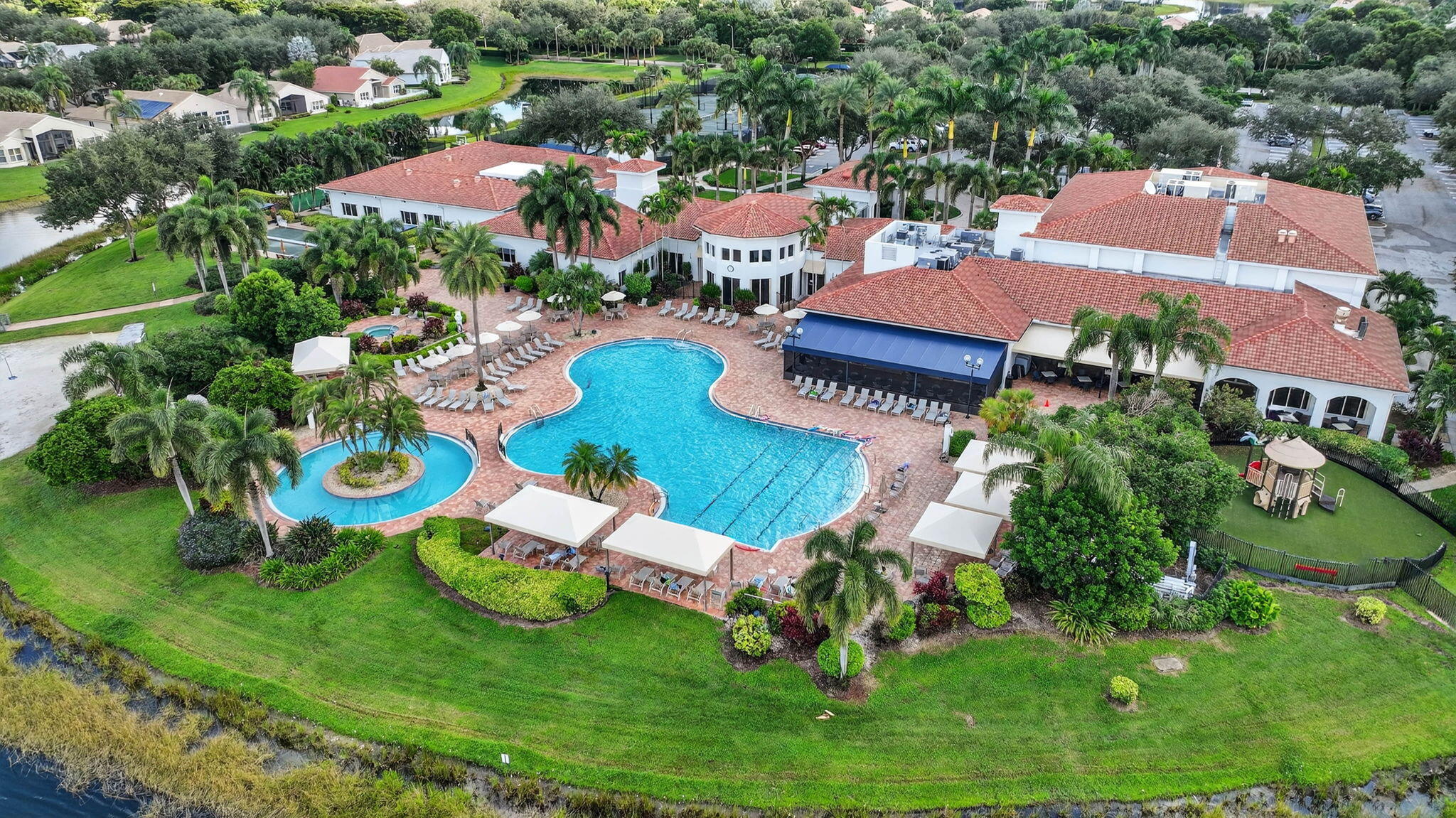 VALENCIA FALLS - Residential