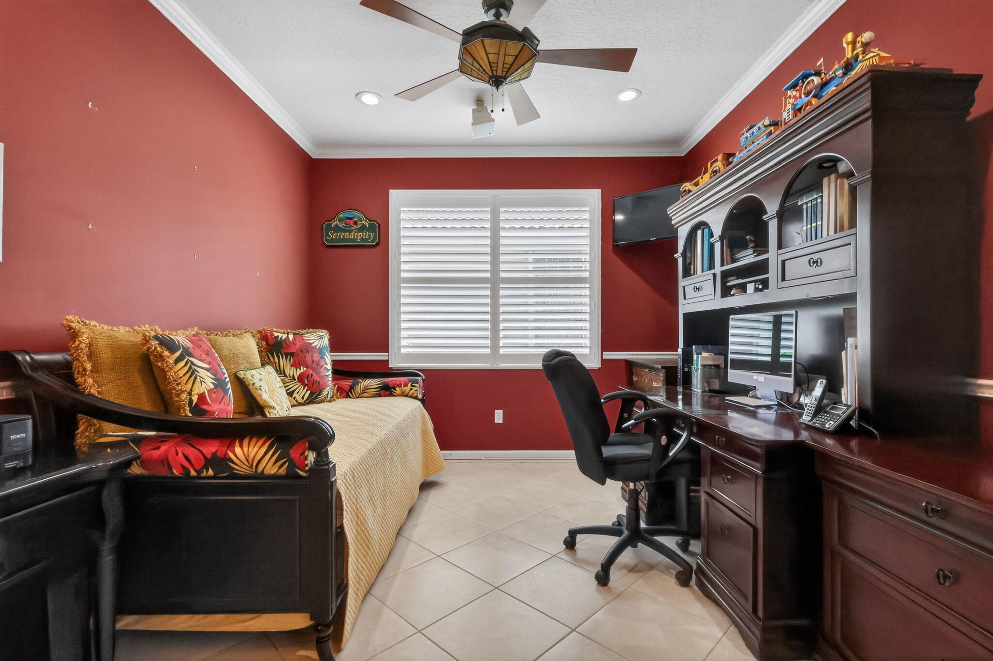 VALENCIA FALLS - Residential