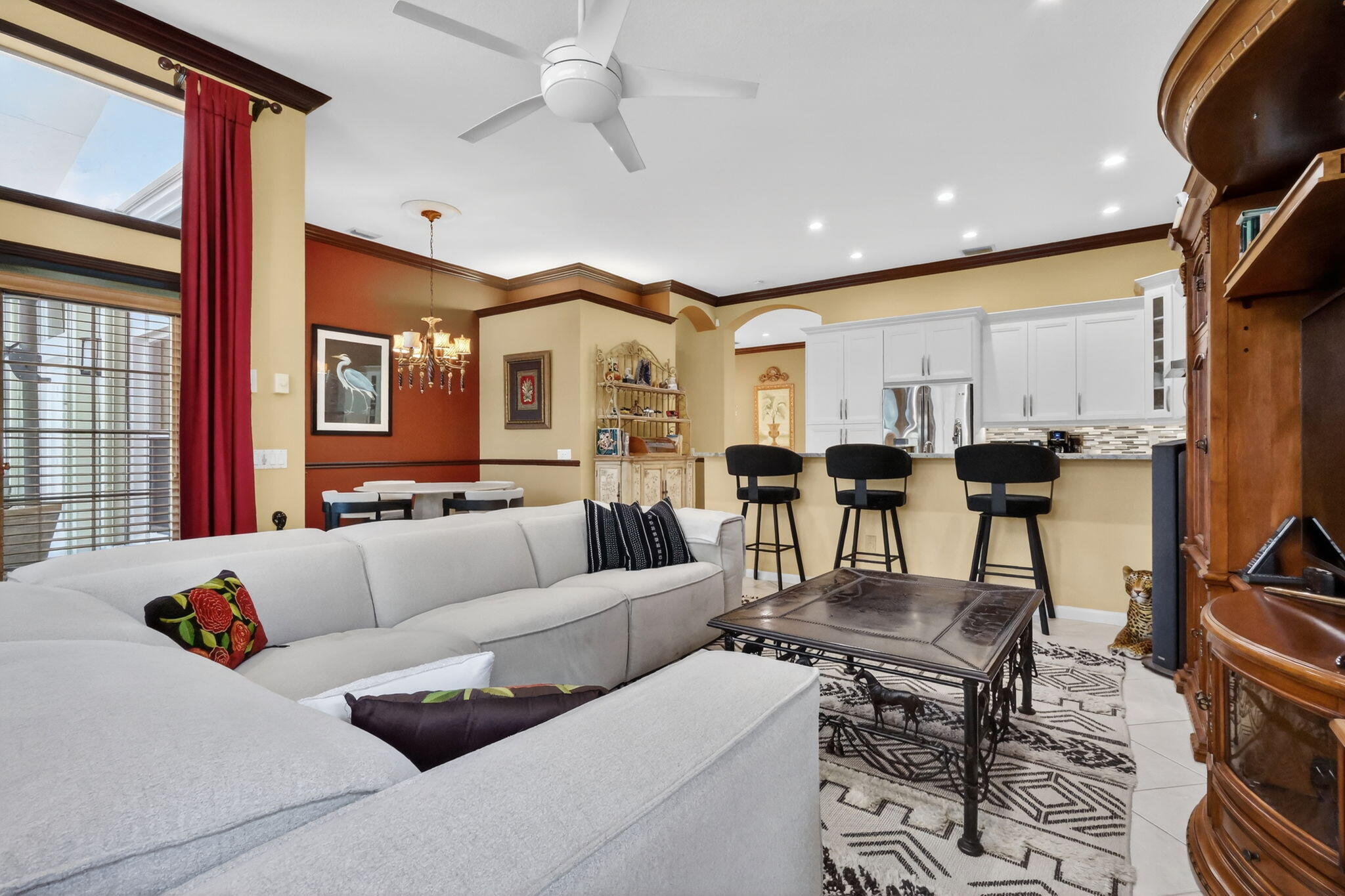 VALENCIA FALLS - Residential