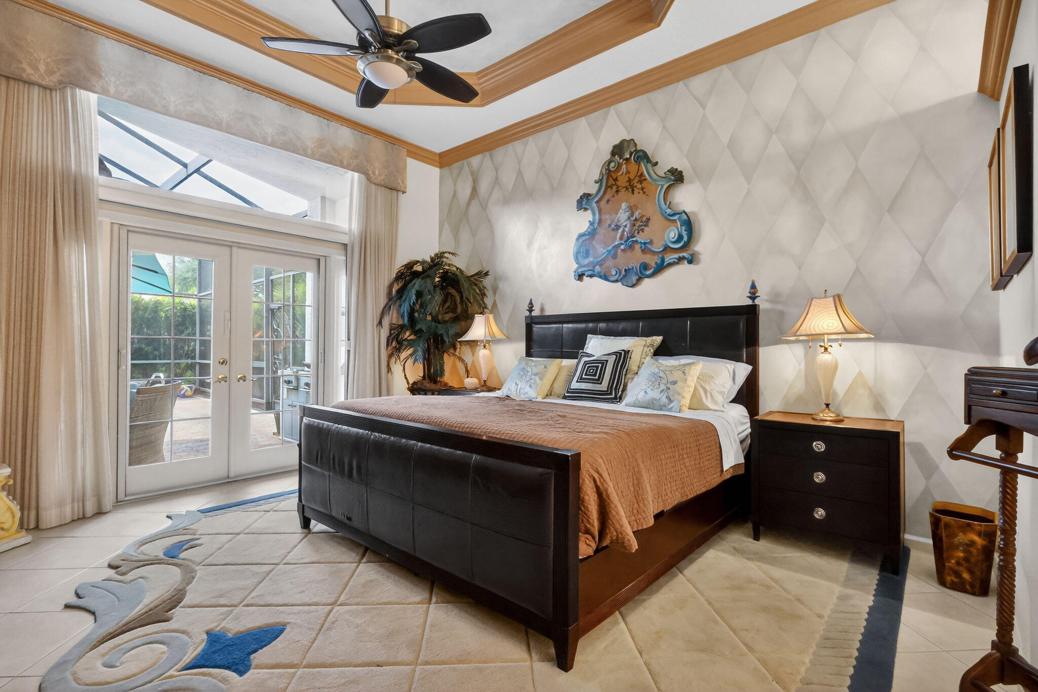 VALENCIA FALLS - Residential