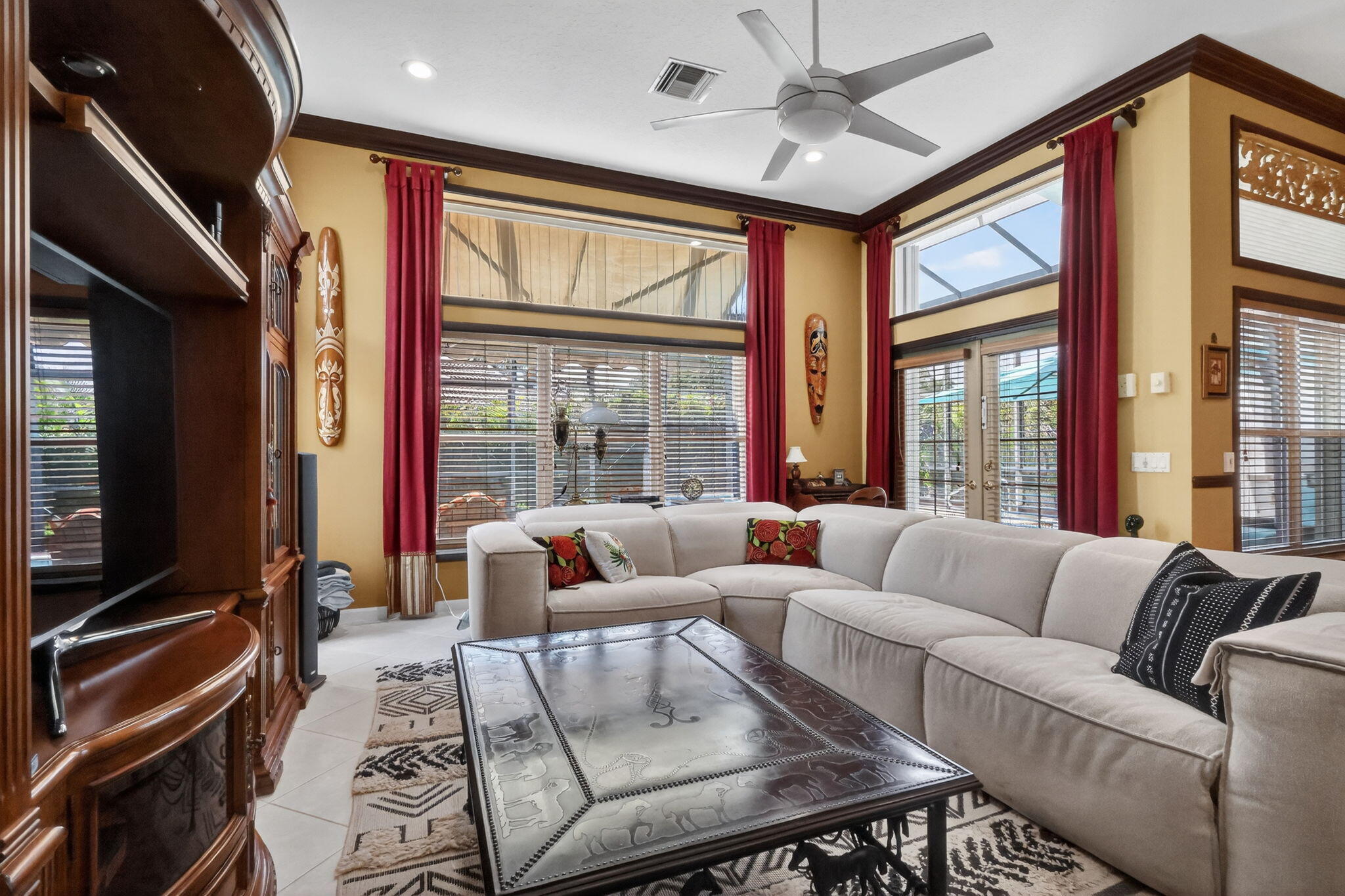 VALENCIA FALLS - Residential