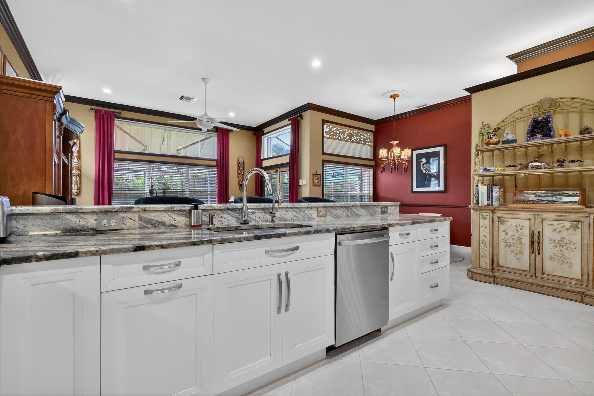 VALENCIA FALLS - Residential