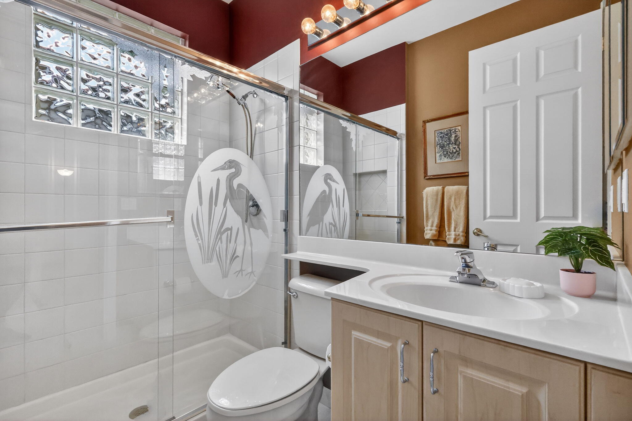 VALENCIA FALLS - Residential