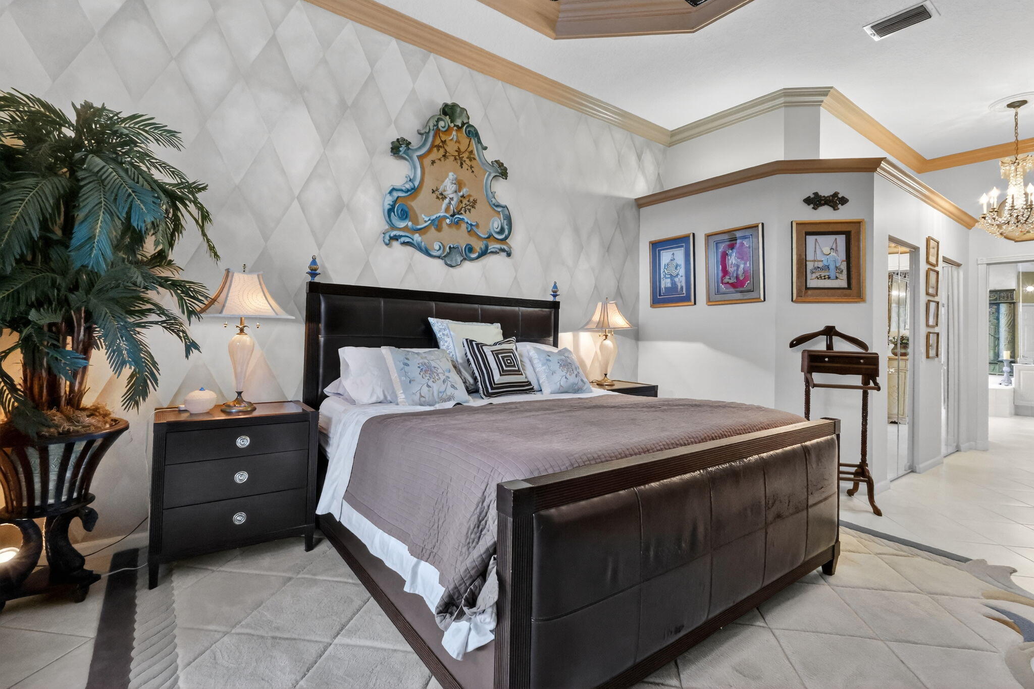 VALENCIA FALLS - Residential