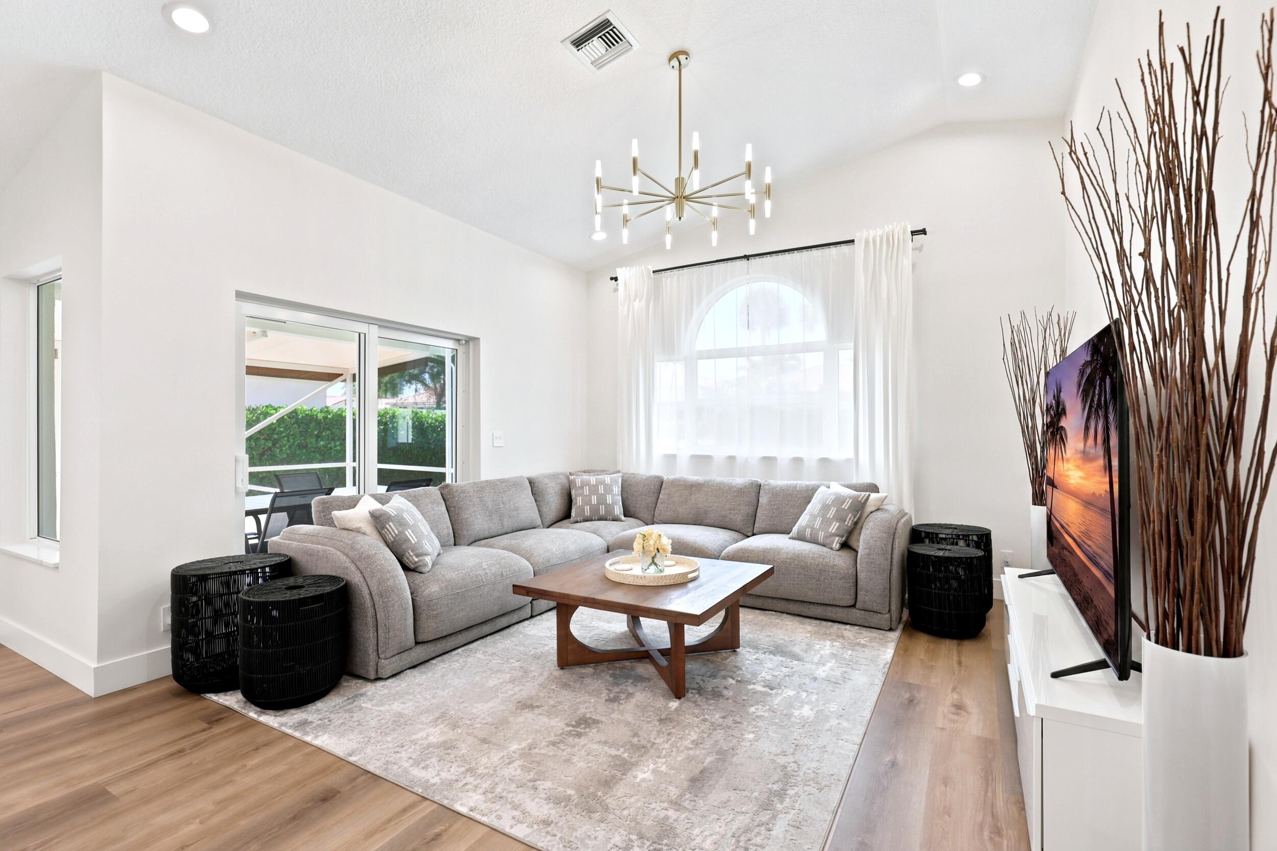 5212 Bodega Place
