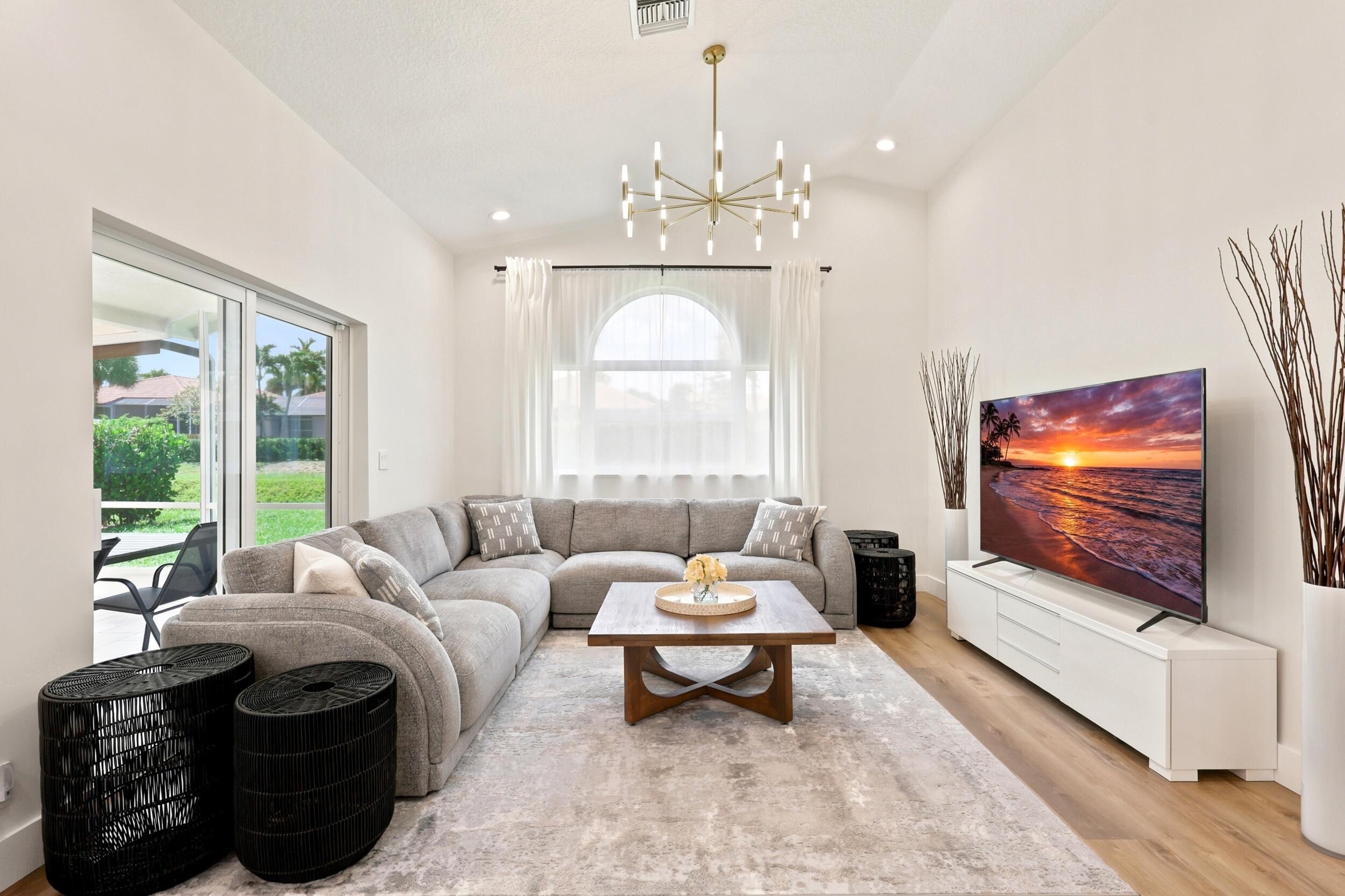 5212 Bodega Place
