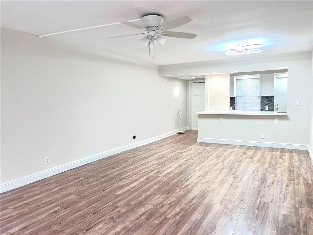 PALM-AIRE COUNTRY CLUB - Residential