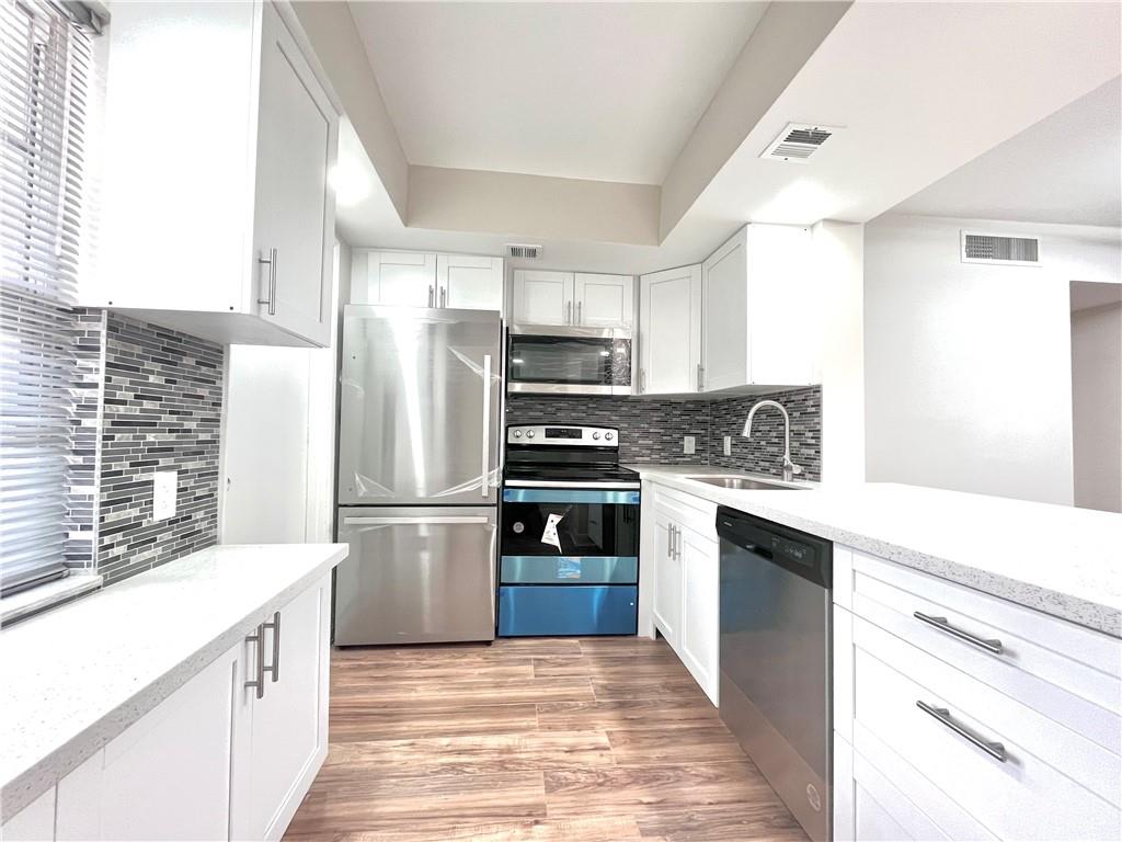 PALM-AIRE COUNTRY CLUB - Residential