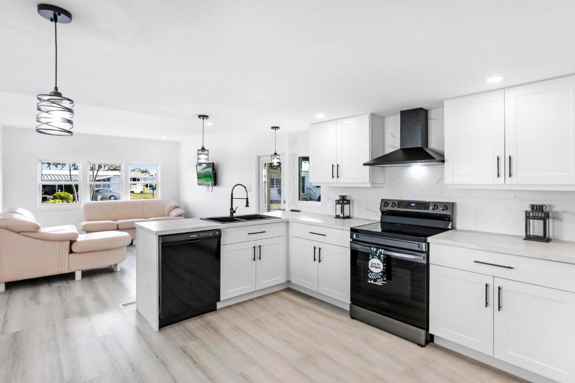 JAMAICA BAY MOBILE HOME CO OP - Residential