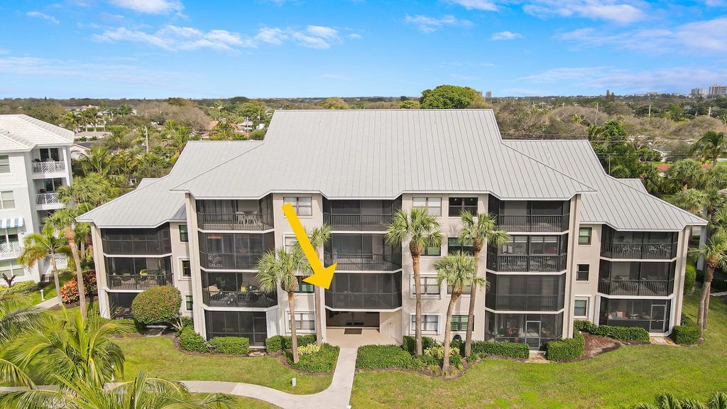 Photo of 223 Bay Colony Drive N, Juno Beach, FL 33408 (MLS # R10950416)