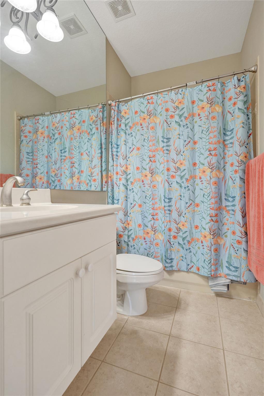 Jonathans Creek - Residential