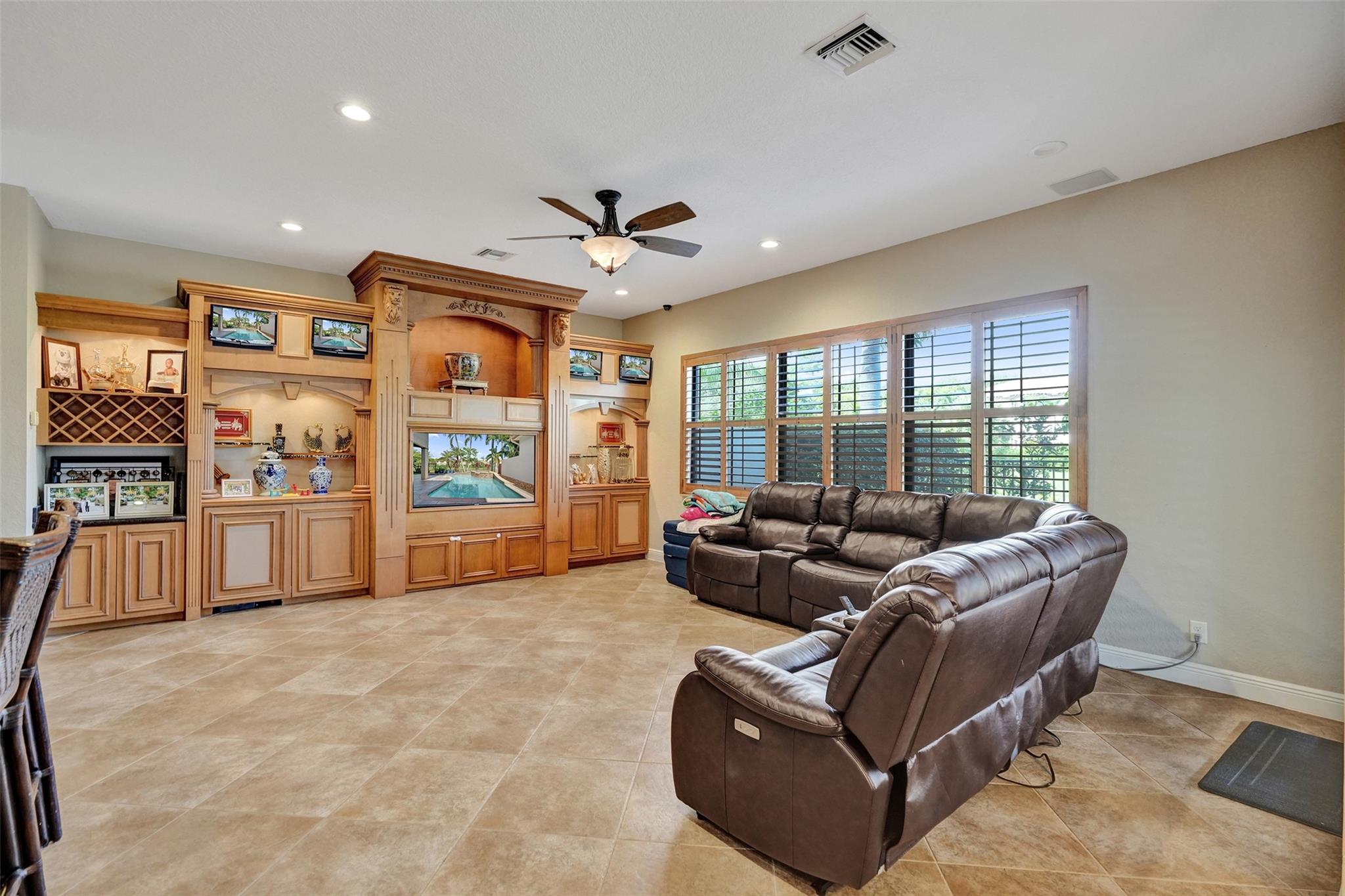 Jonathans Creek - Residential