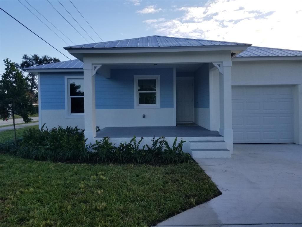 Photo of 5139 SE Jack Avenue, Stuart, FL 34997 (MLS # R10861606)