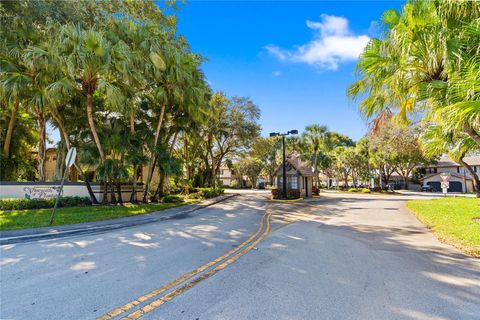 Tiny photo for 9129 N Vineyard Lake Drive #9129, Plantation, FL 33324 (MLS # F10551172)