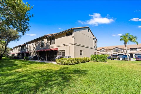 Tiny photo for 9129 N Vineyard Lake Drive #9129, Plantation, FL 33324 (MLS # F10551172)