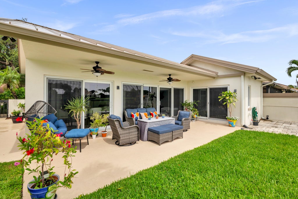 Photo of 233 River Park Drive, Jupiter, FL 33477 (MLS # B26065724)