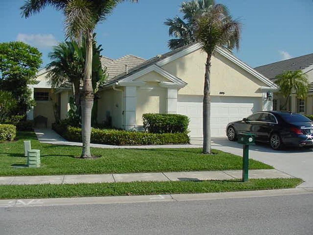 Photo of 605 Masters Way, Palm Beach Gardens, FL 33418 (MLS # R10711727)