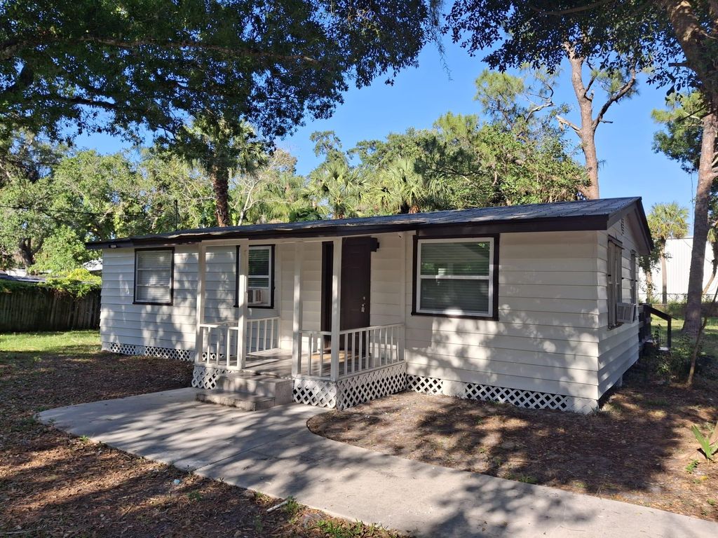 Photo of 4170 Lebanon Road, Fort Pierce, FL 34982 (MLS # F10498779)