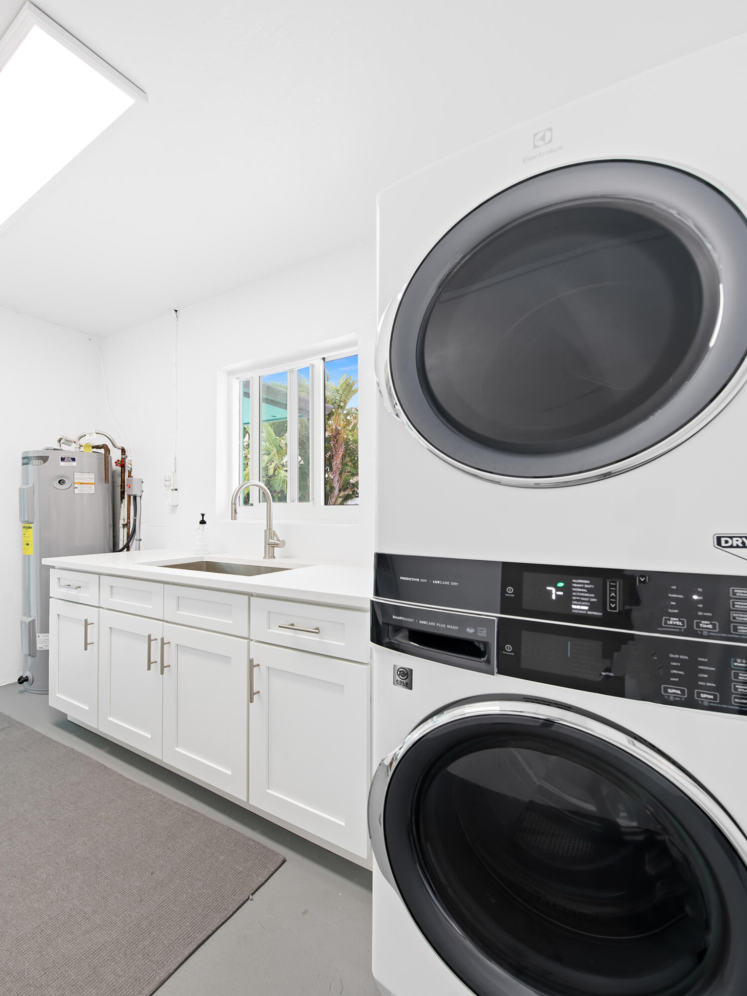 HILLSBORO ISLES - Residential