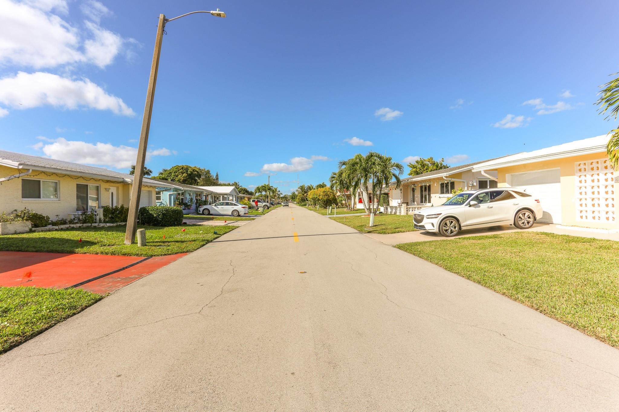 MAINLANDS OF TAMARAC LAKE - Residential Lease