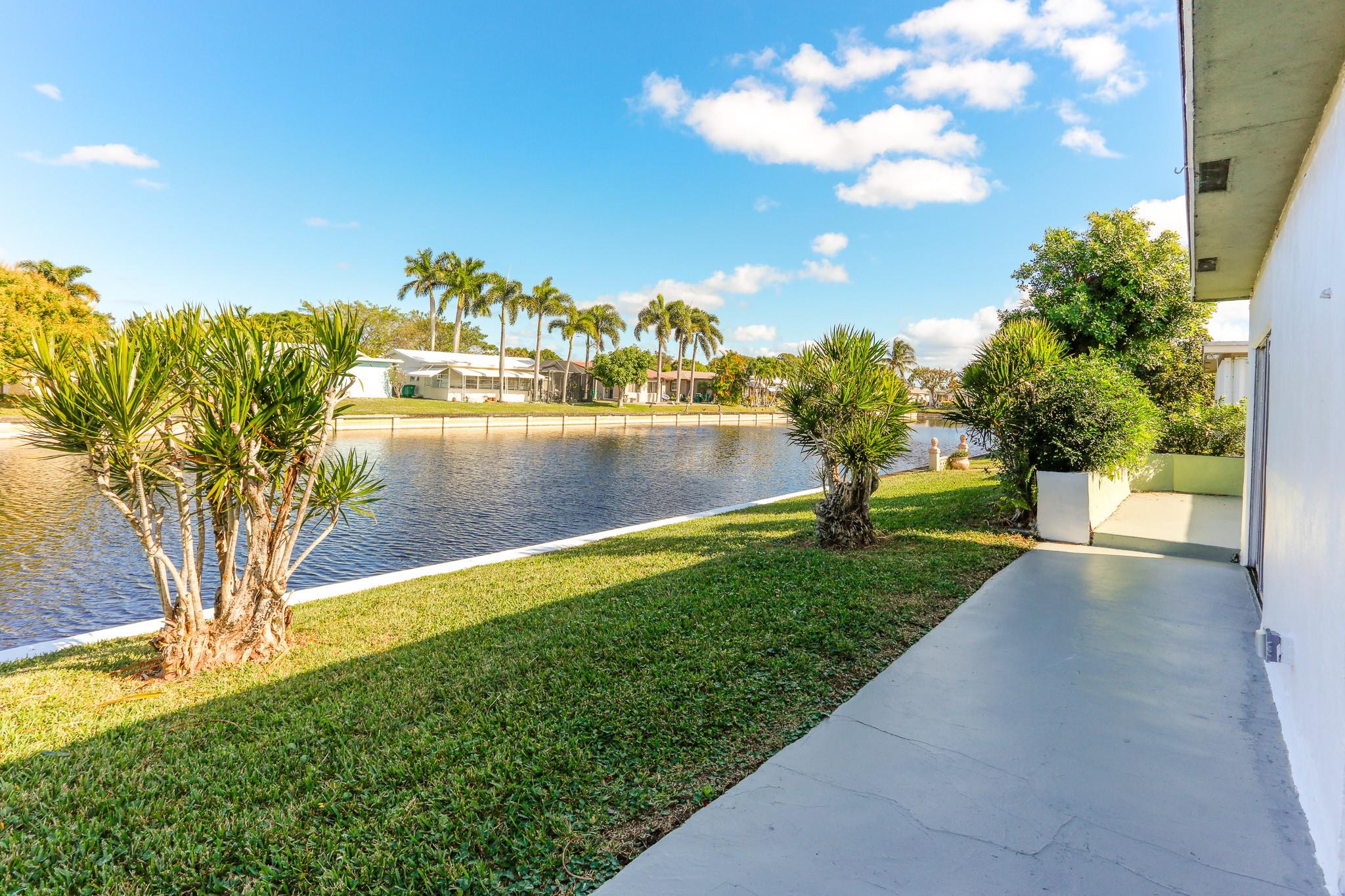 MAINLANDS OF TAMARAC LAKE - Residential Lease