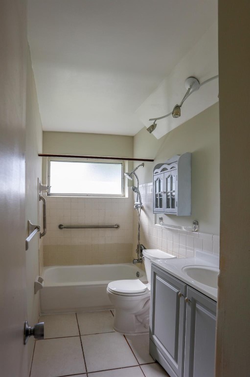 MAINLANDS OF TAMARAC LAKE - Residential Lease