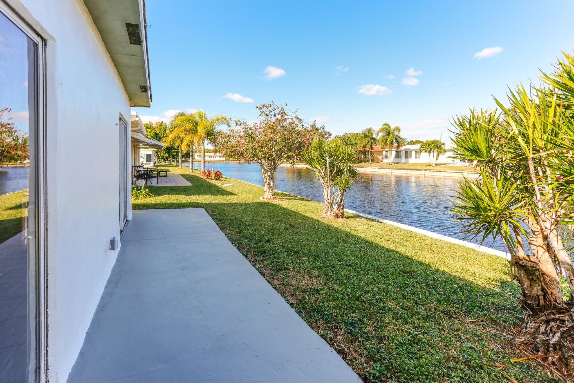 MAINLANDS OF TAMARAC LAKE - Residential Lease