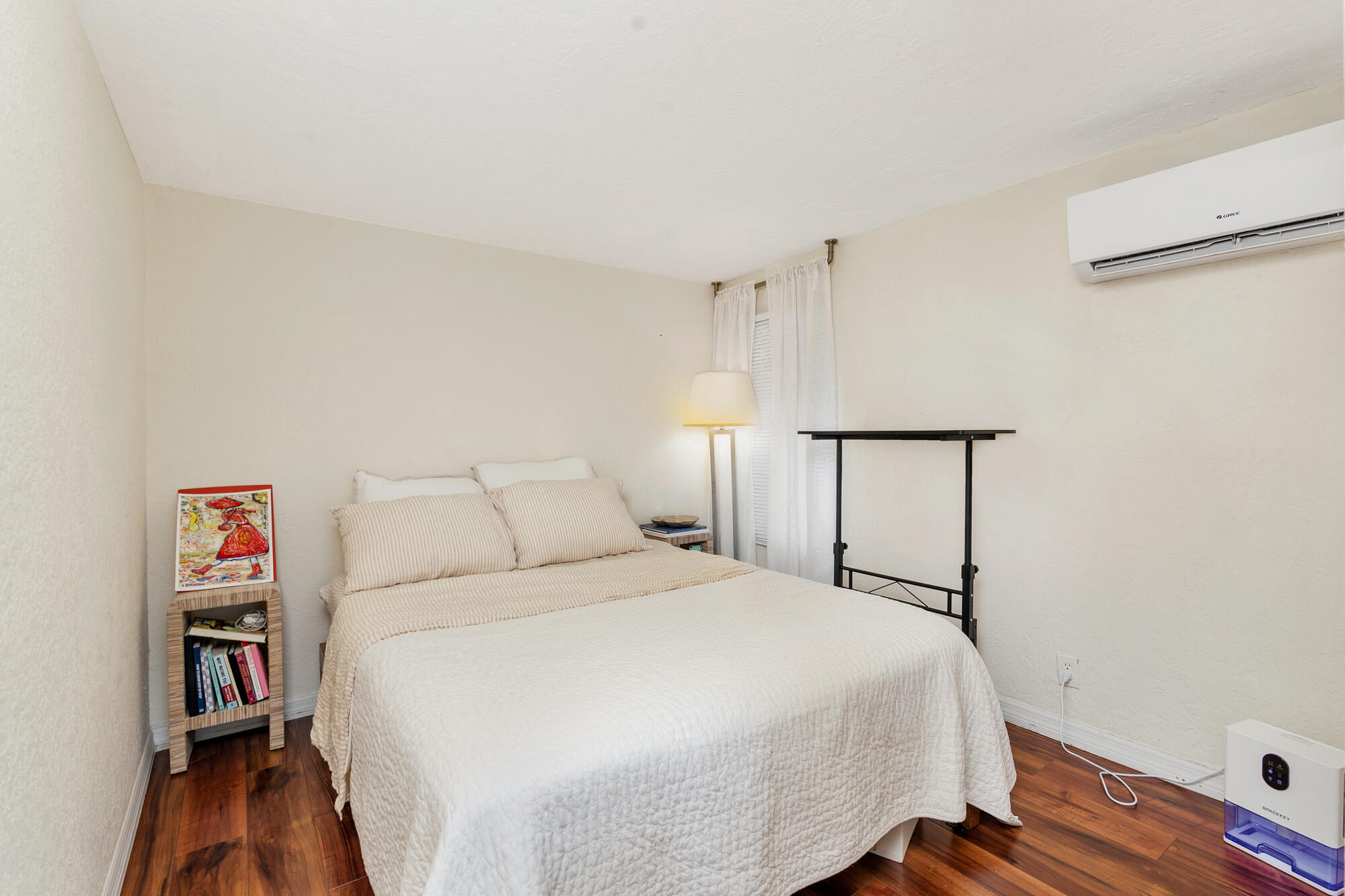 MOSS & HEISLER - Residential Income