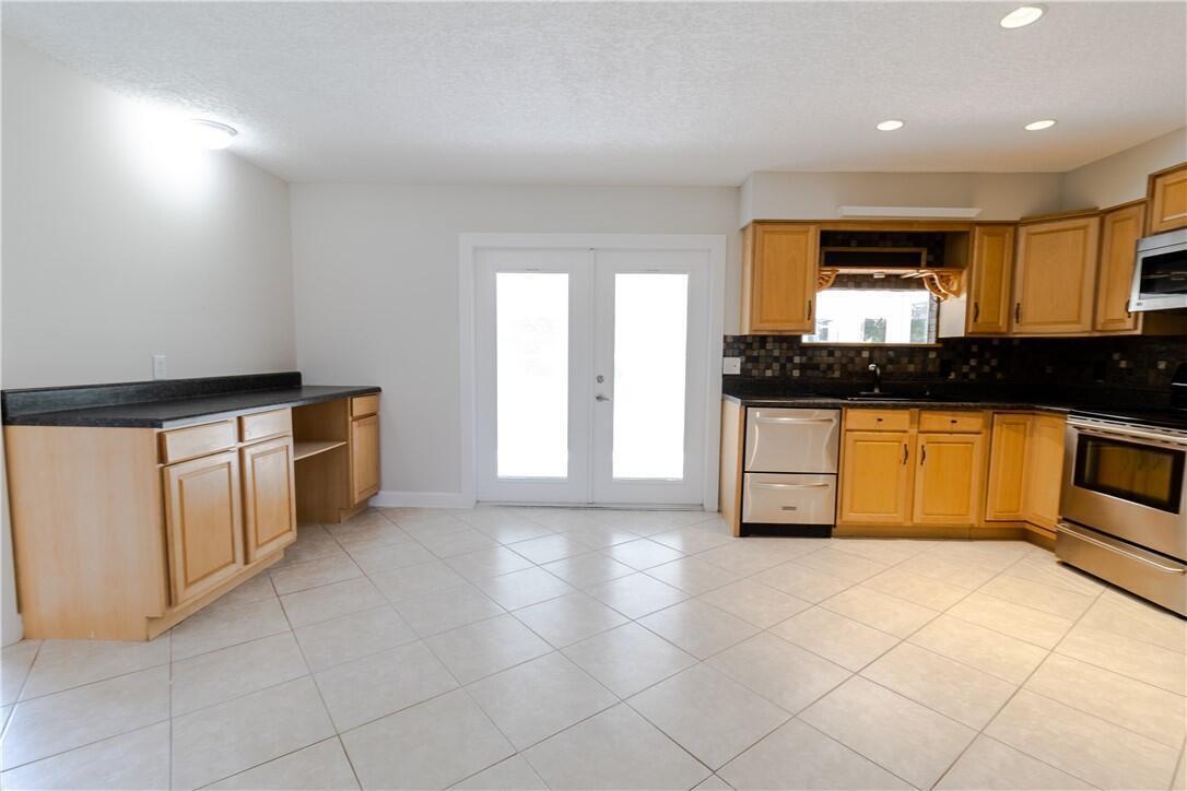 SEBASTIAN HIGHLANDS UNIT 5 - Residential