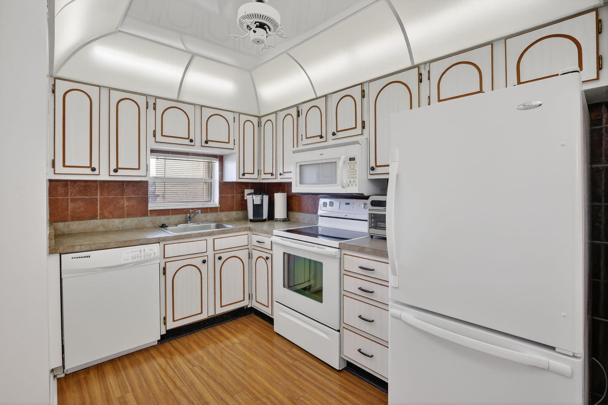 HOLLYBROOK GOLF - Residential