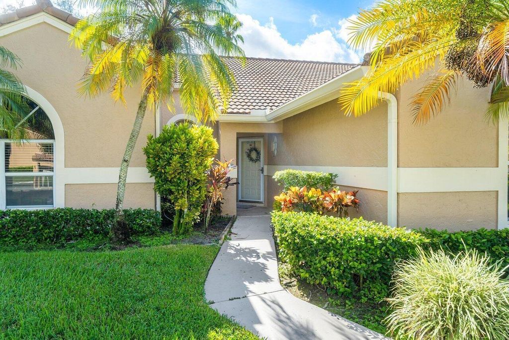 Photo of 1804 Rosewood Way, Palm Beach Gardens, FL 33418 (MLS # B26022912)