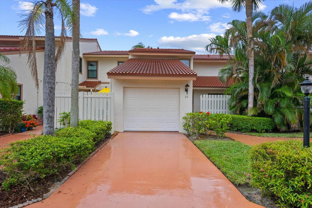 Photo of 130 Palm Avenue #20, Jupiter, FL 33477 (MLS # R10959142)