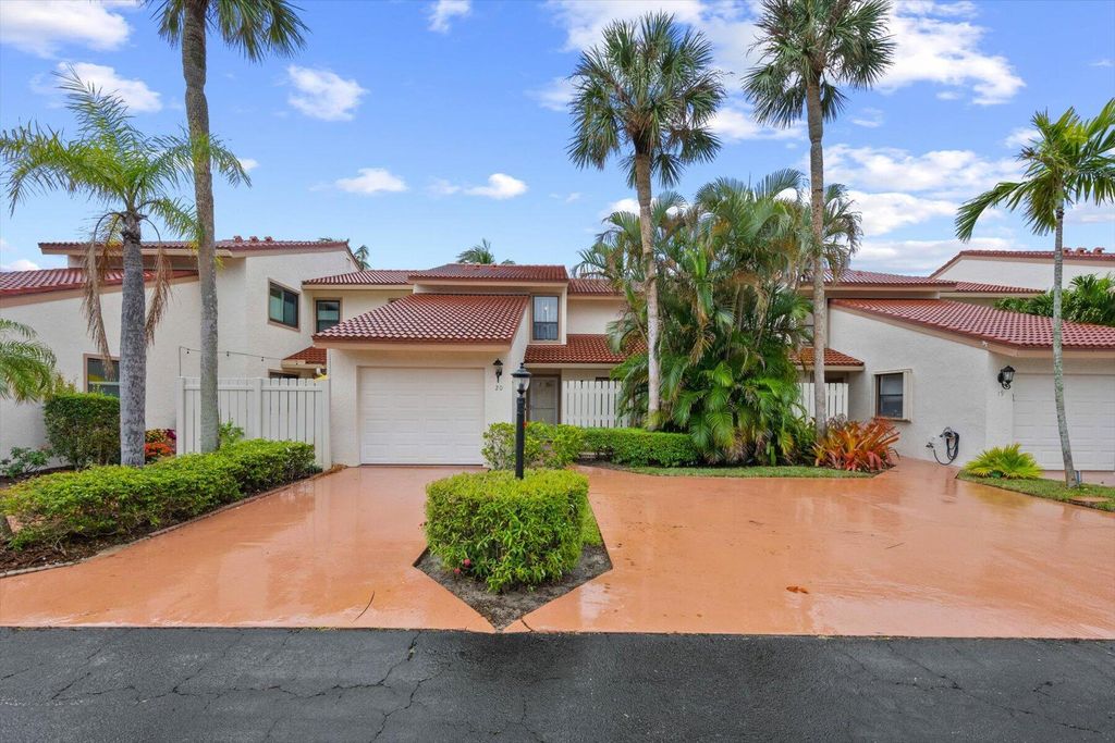 Photo of 130 Palm Avenue #20, Jupiter, FL 33477 (MLS # R10959142)