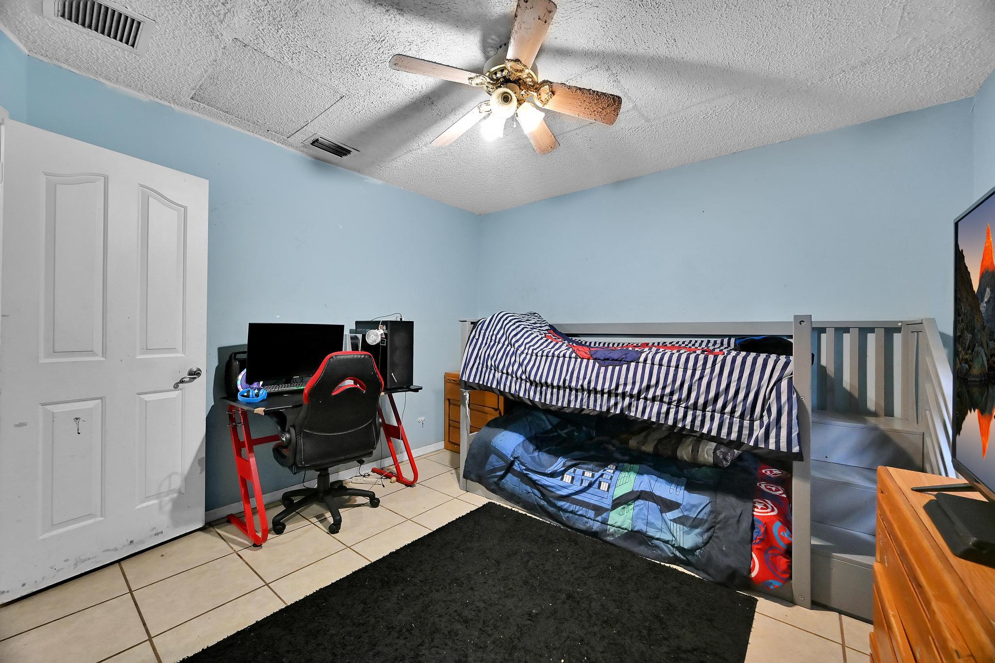 LAKEWOOD PARK UNIT 9 - Residential