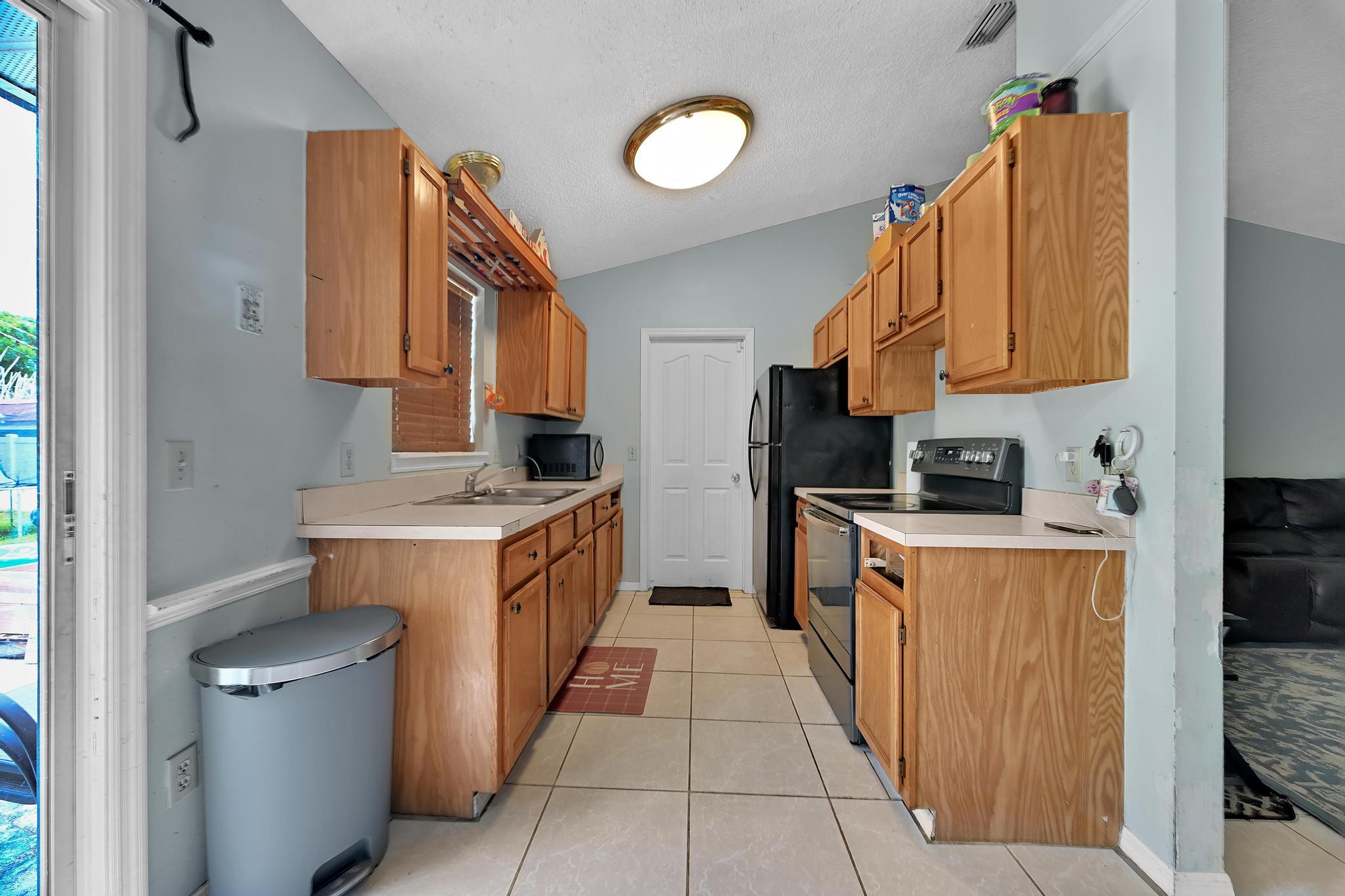 LAKEWOOD PARK UNIT 9 - Residential