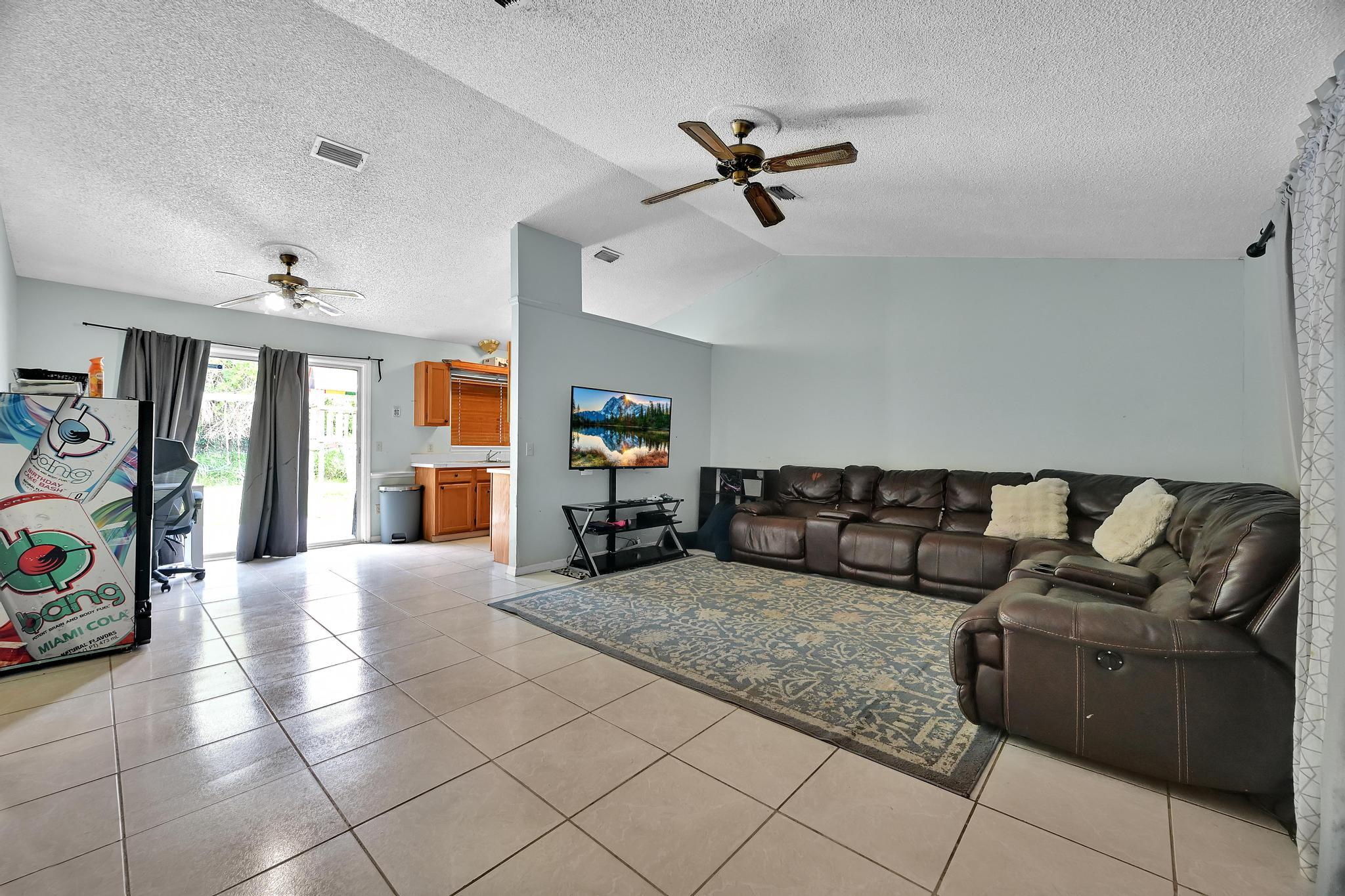 LAKEWOOD PARK UNIT 9 - Residential
