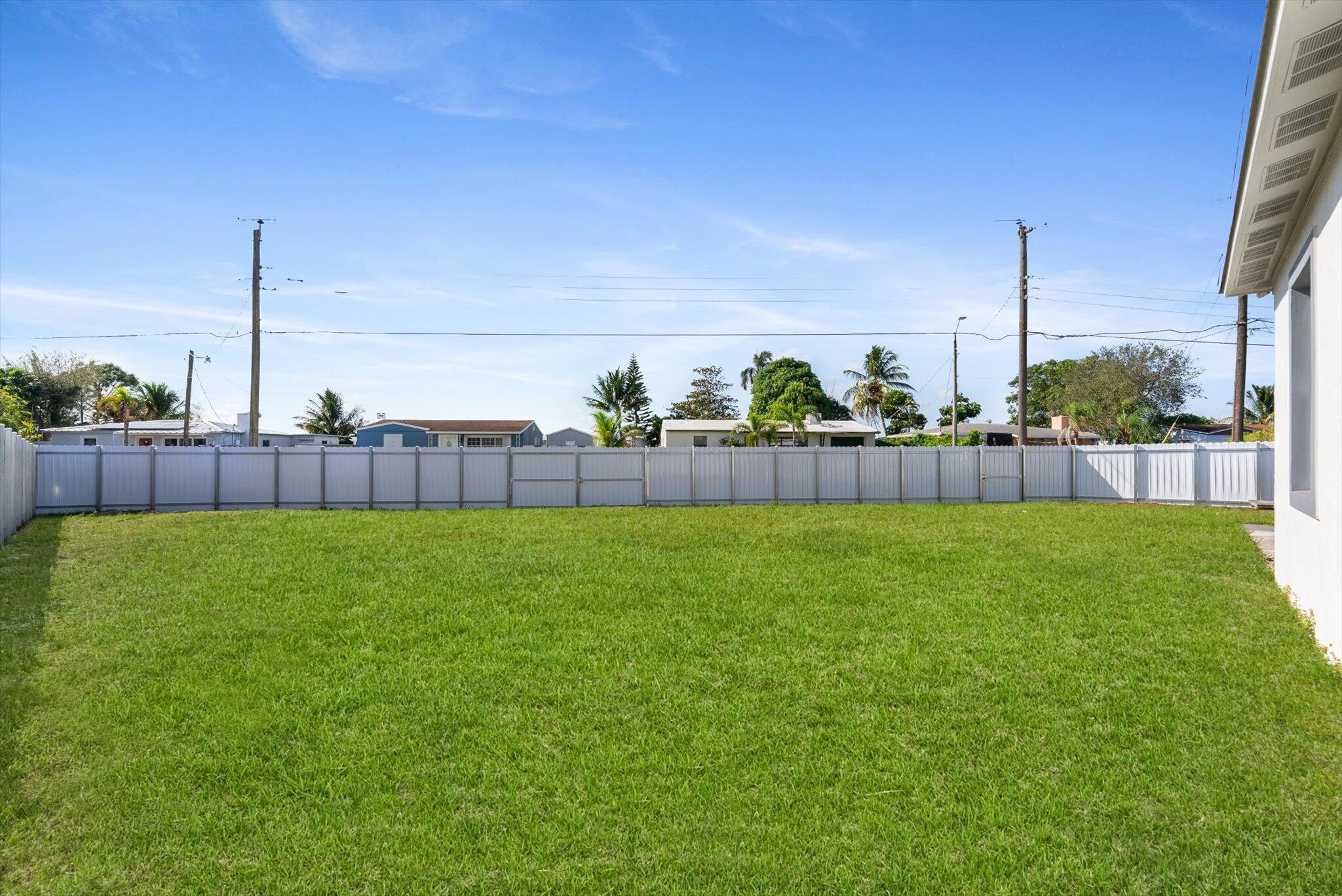 GOLFVIEW HEIGHTS 8 - Residential Lease