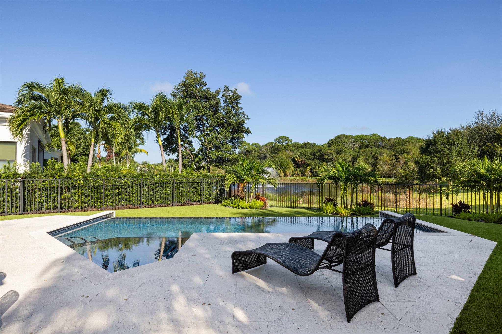 ARTISTRY - Residential
