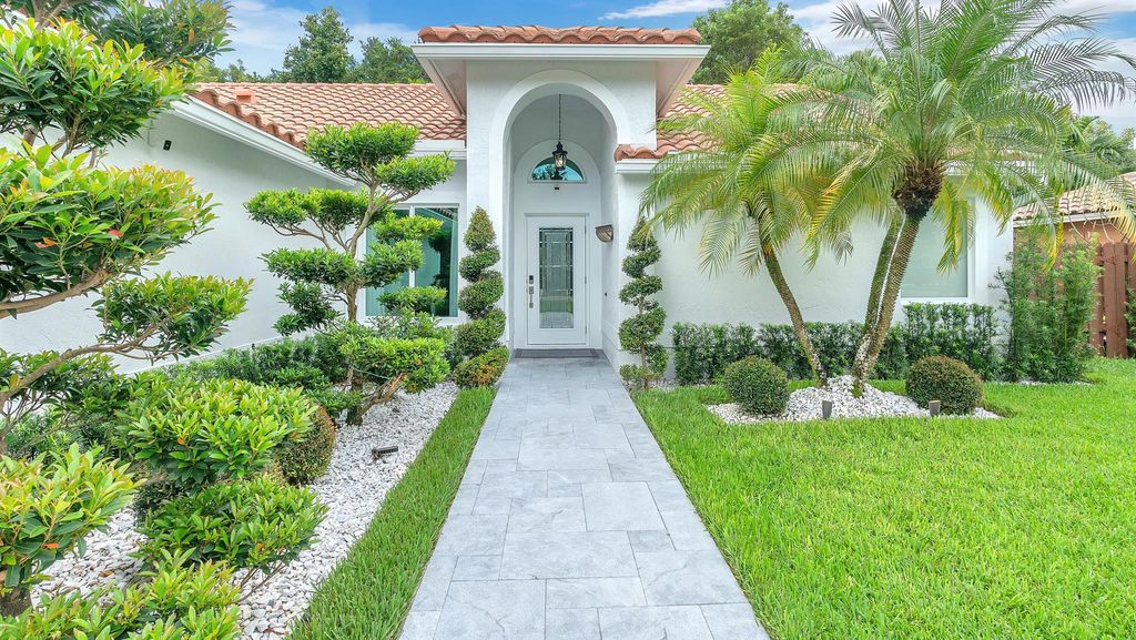 Photo of 7610 NW 47th Avenue, Coconut Creek, FL 33073 (MLS # R10923945)