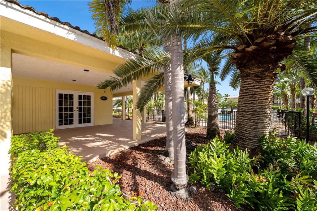 AZUL AT KIMBERLY LAKE - Residential