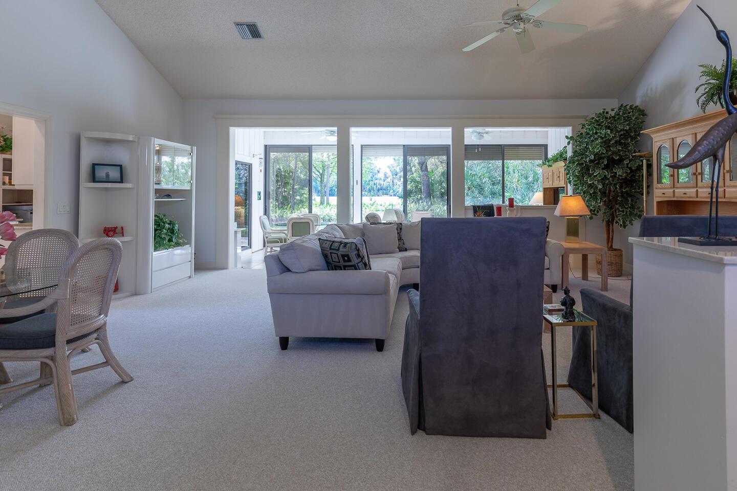 Palm City, Florida 34990, United States, 3 Bedrooms Bedrooms, ,2 BathroomsBathrooms,Residential,Active,209507