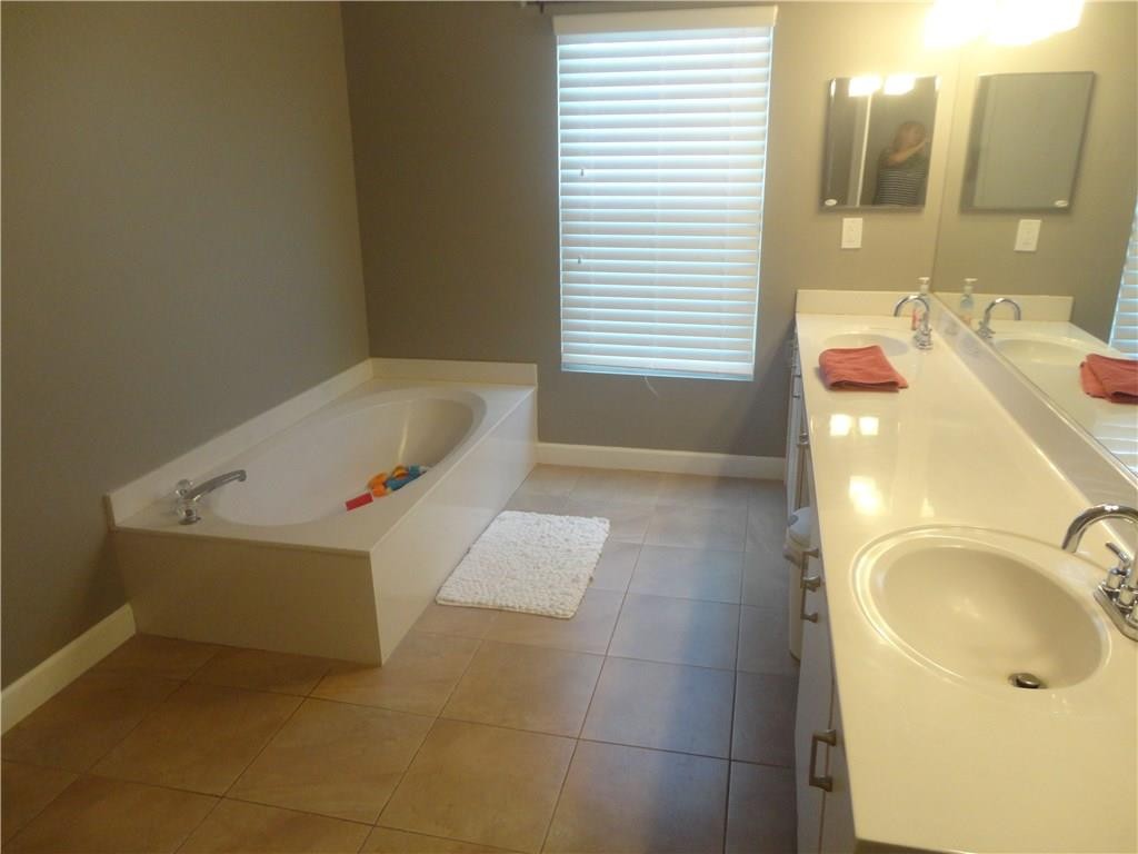 Coopers Grove 144-31 B - Residential
